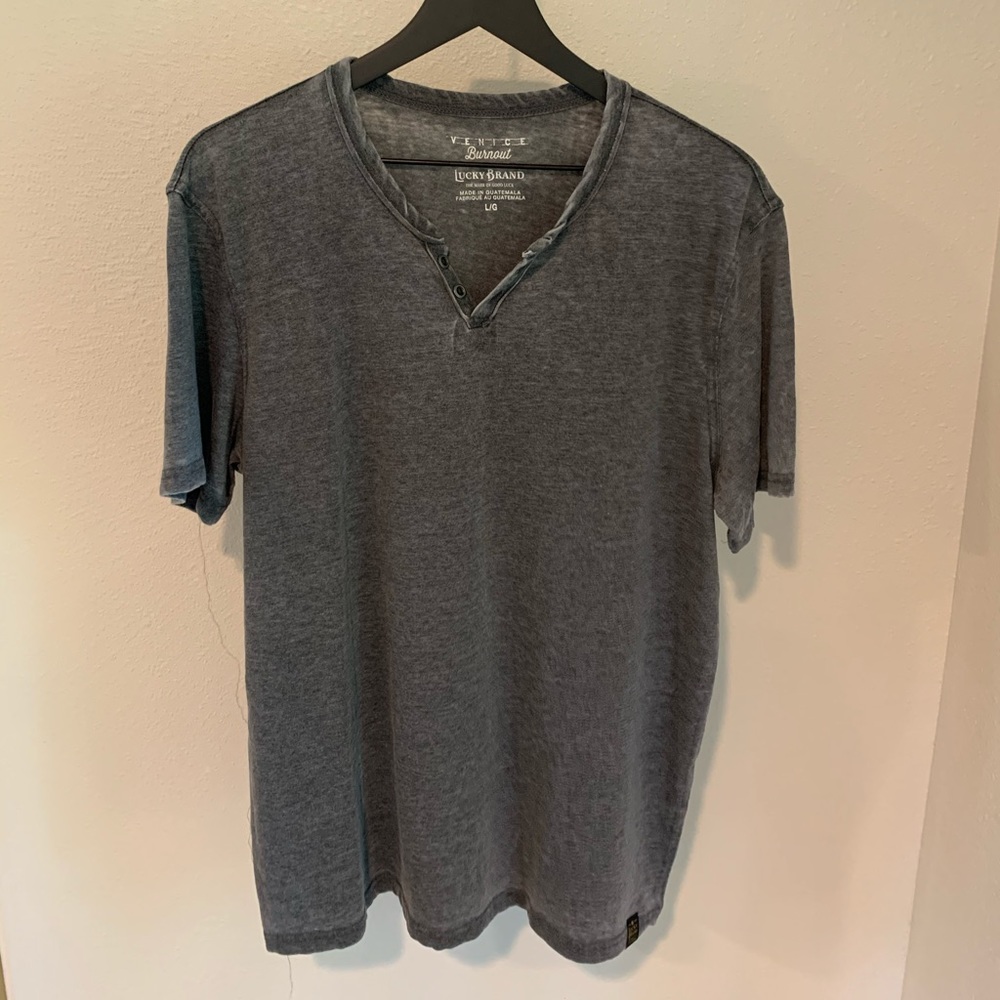Lucky Brand T-shirt